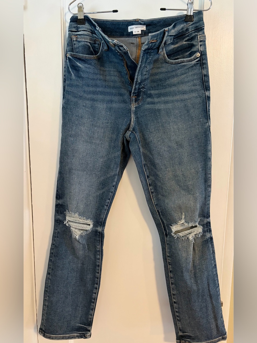 Good American Mid Wash Distressed Crop Jeans - Blue